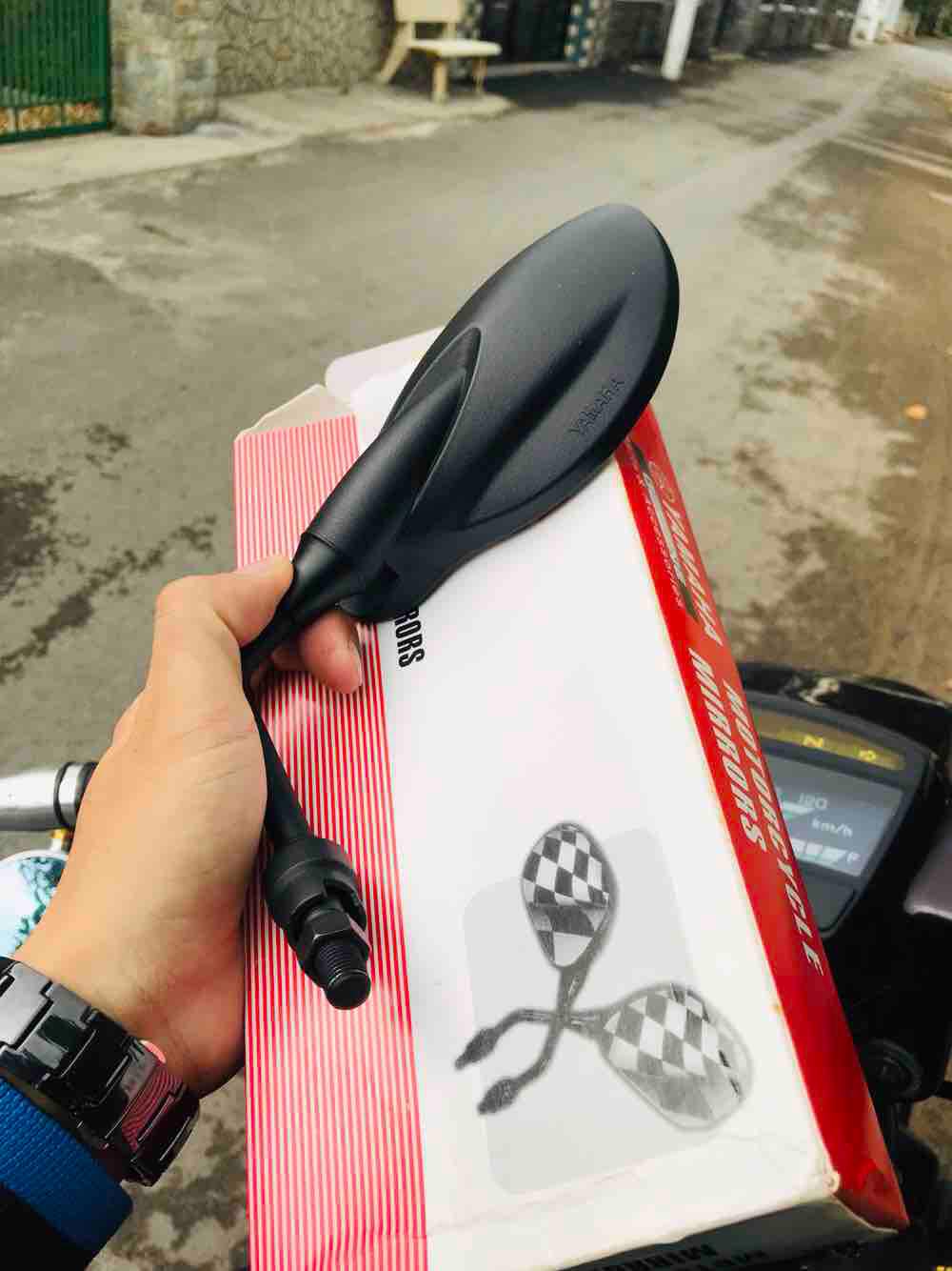 Kính chiếu hậu gương yaz loại 1