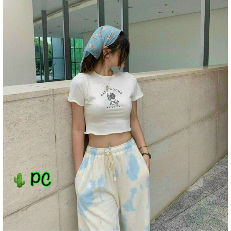 Áo thun croptop in chữ sake poche