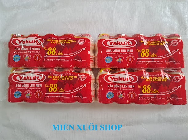 04 Lốc (20 chai) sữa chua uống lên men yakult 65ml
