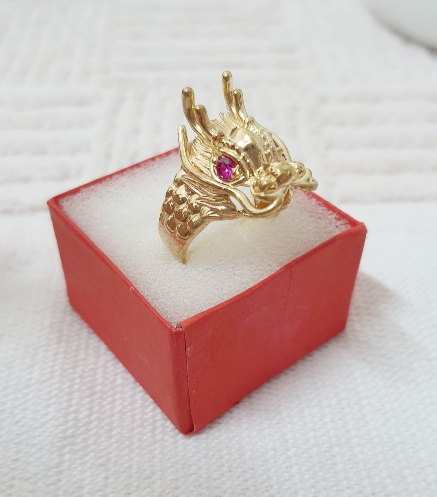 Nhẫn Nam Thời Trang Đồng Vàng DDJ N11 - Đính đá chạm rồng - Sang Trọng Và Thời Thượng phù hợp cho mọi lứa tuổi - Màu vàng giống 24k. Tốt cho sức khoẻ.