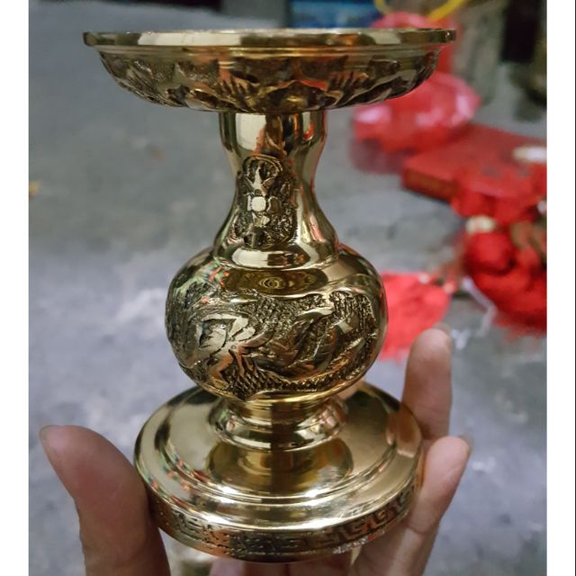 Đế nến đồng