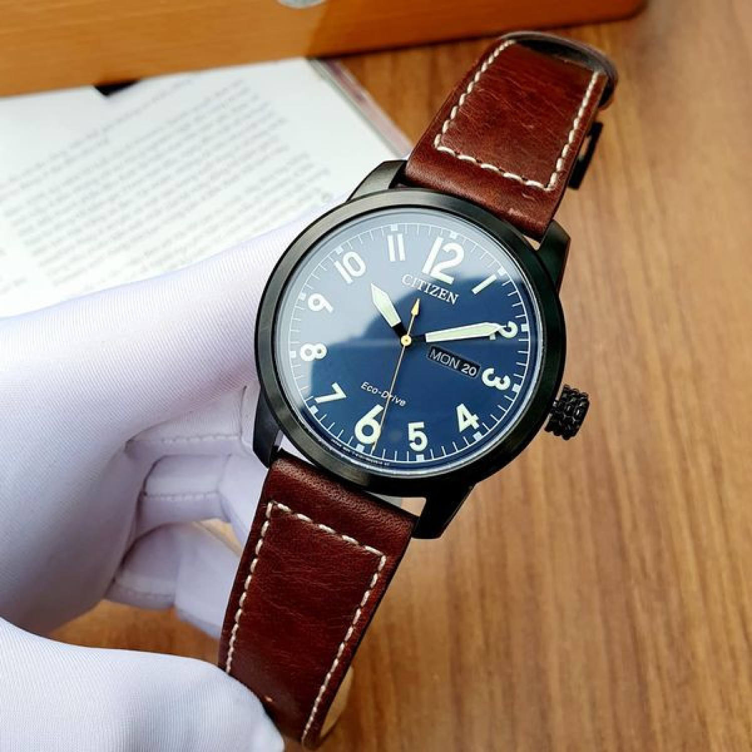 Đồng hồ Nam chính hãng Citizen Eco Drive BM8478-01L Size 42,Mặt xanh,Lịch-Năng lượn ánh sáng-Dây da nâu cao cấp