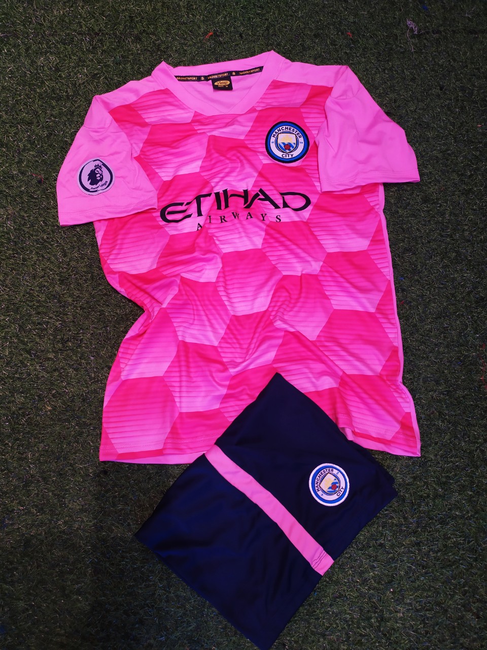 ( CÓ SIZE XXL) BỘ QUẦN ÁO ĐÁ BANH CLB MC HỒNG  MỚI NHẤT 2020-2021