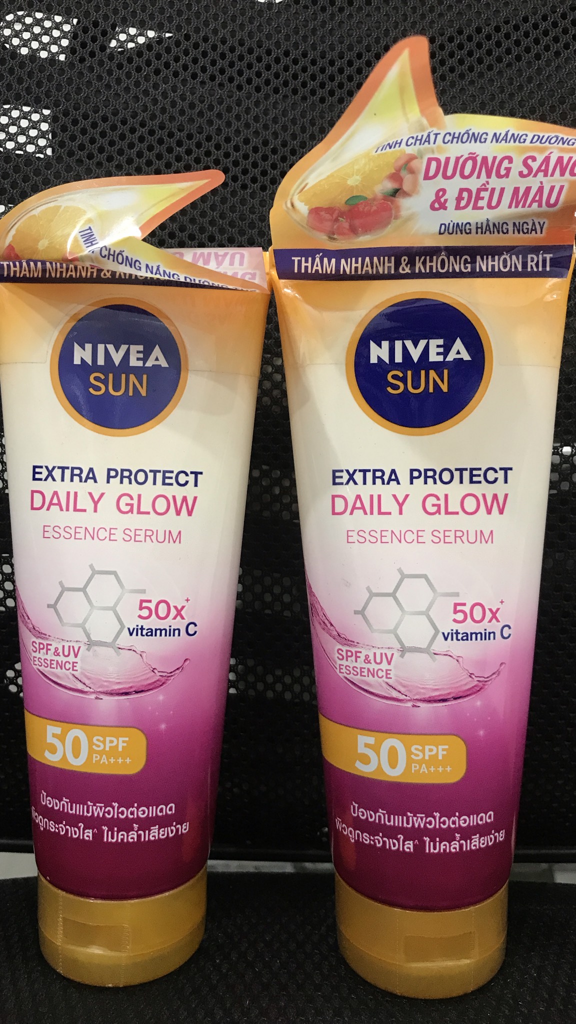 Tinh chất chống nắng nivea sáng mịn đều màu daily glow spf50 pa+++ 180ml