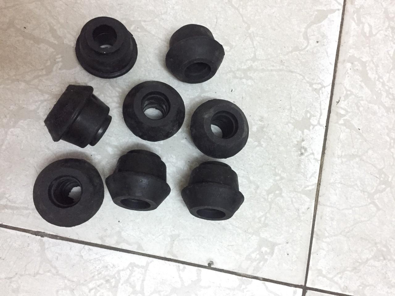 Cao su càng i Daewoo Matiz 1,2,3 giá bán 01bộ 4 cái