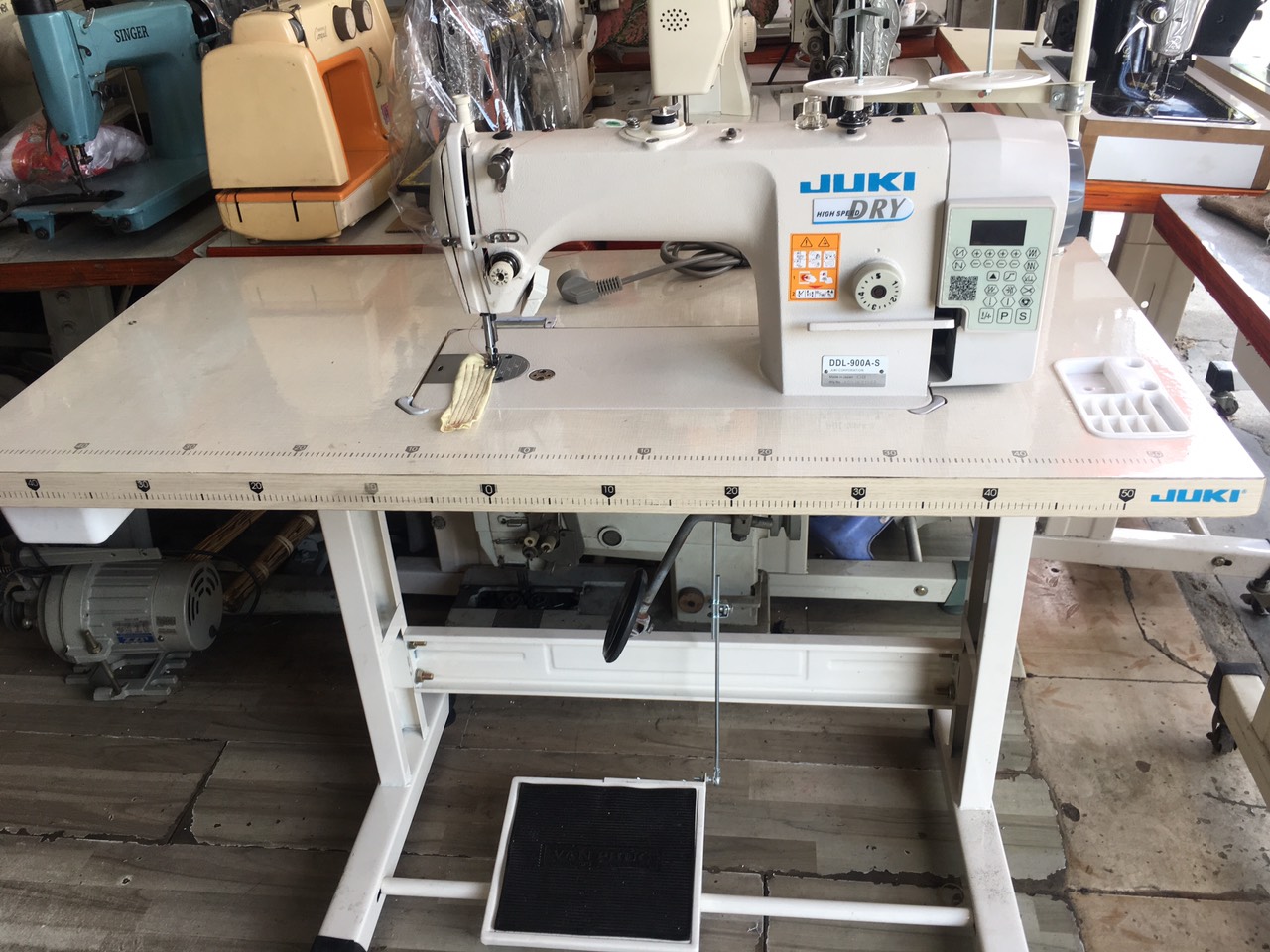 [HCM][Trả góp 0%]MÁY MAY JUKI ĐIỆN TỬ 900A MỚI 95%