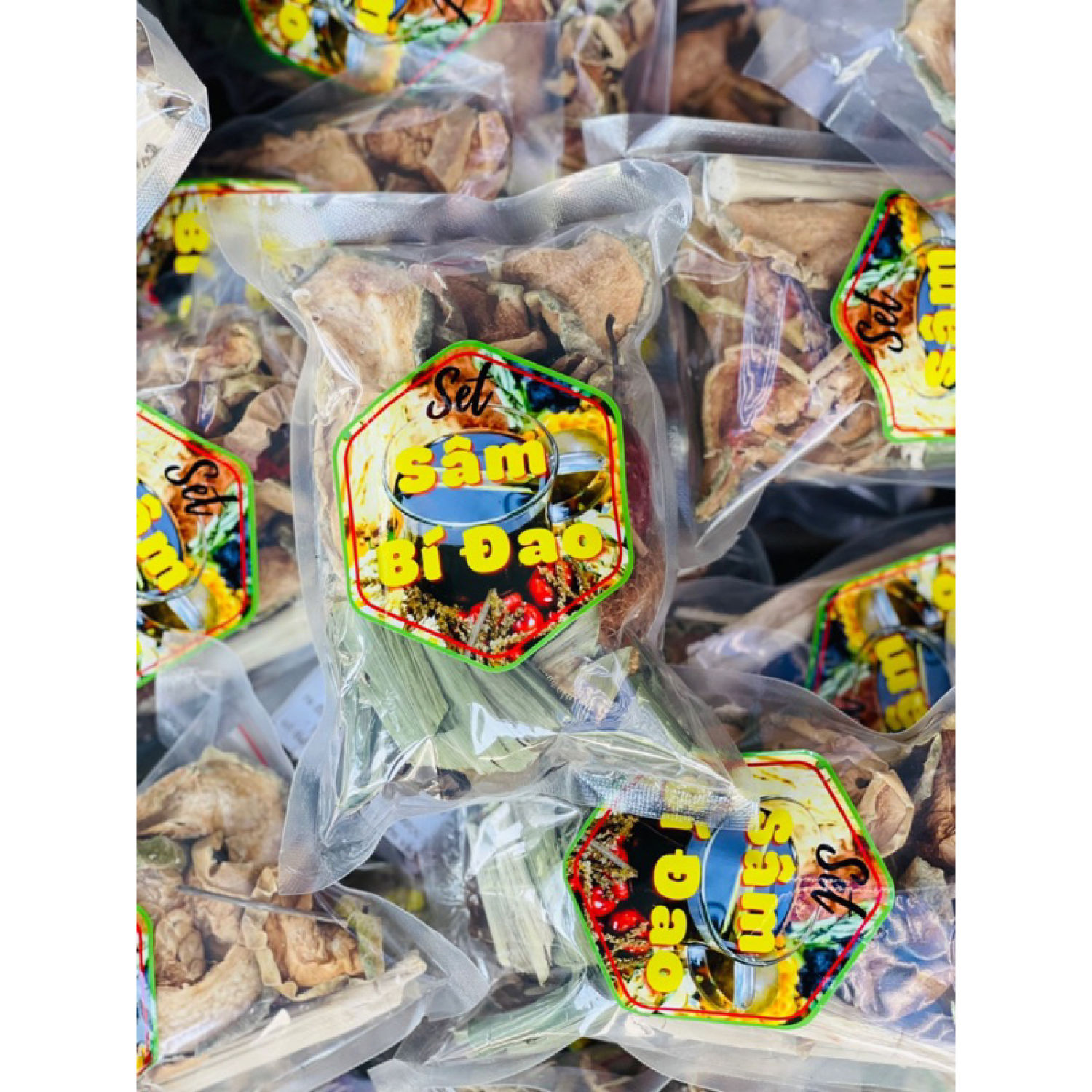 Trà sâm bí đao hạt chia, la hán quả thượng hạng mix thạch sương sáo