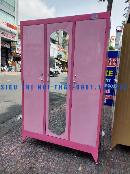 Tủ sắt đựng quần áo kích thước ngang 1m2 x cao 1m8 x sâu 45cm màu hồng giá