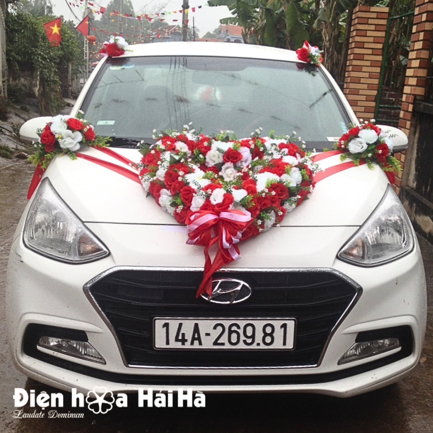 XHG-004 Hoa giả kết xe cưới hình trái tim hồng đỏ trắng