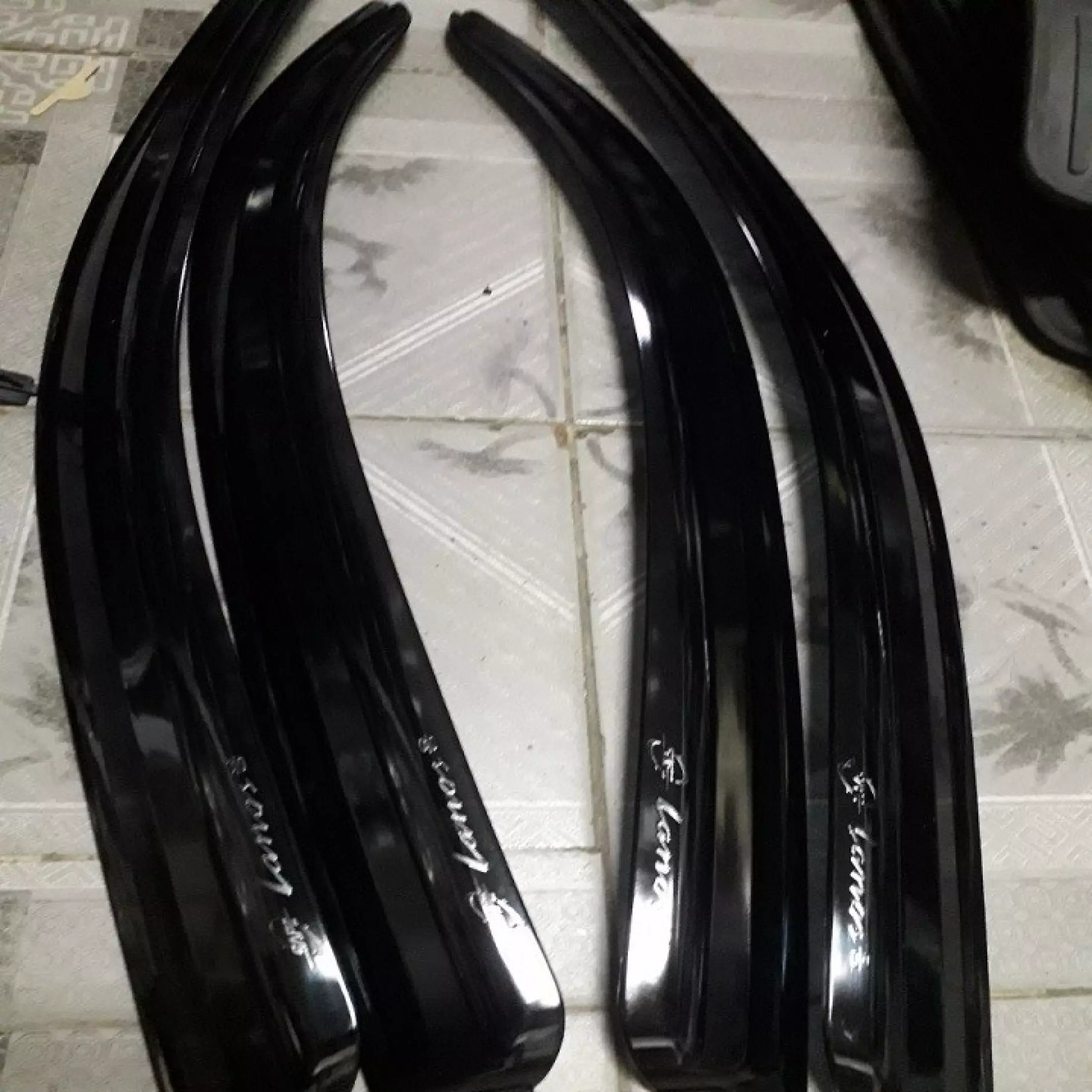 Bộ vè che mưa đen xe Daewoo Lanos Hàn Quốc Phù hợp các đời xe.