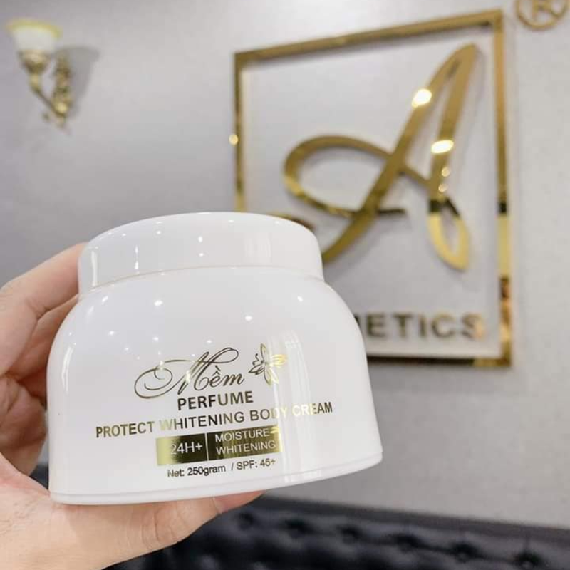 [HCM][CHÍNH HÃNG] kem body mềm nước hoa 2020 A cosmetic Phương anh HỘP 250G