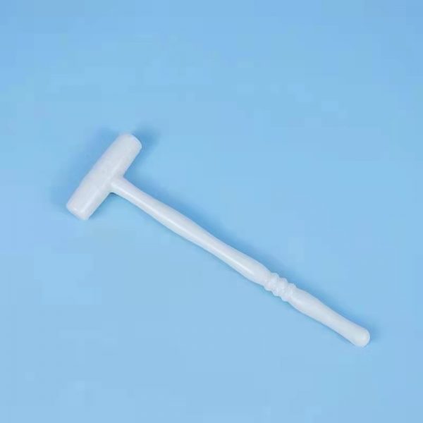 1 chiếc búa lego hỗ trợ lắp ghép các nhận vật lego dễ dàng