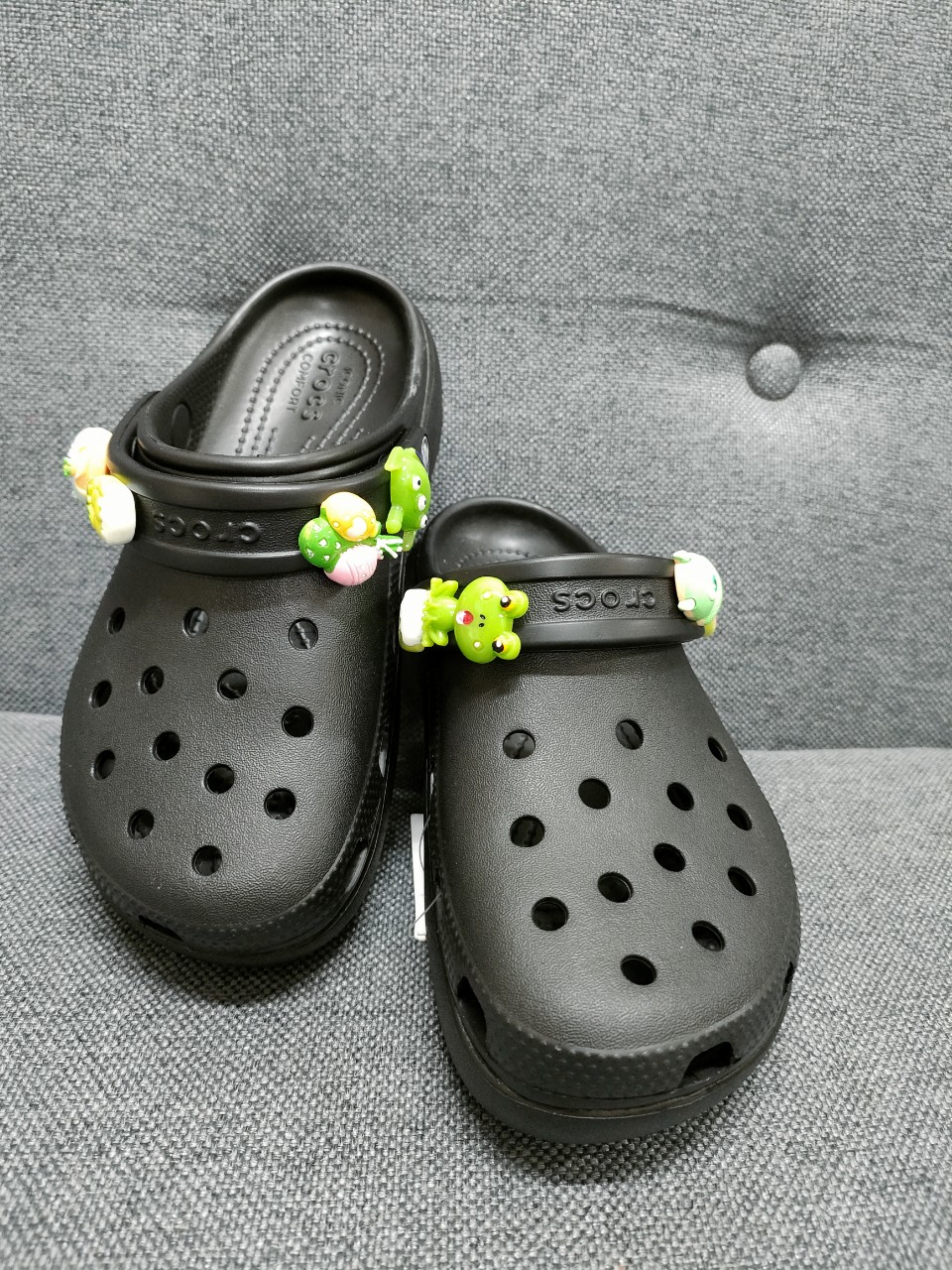 Dép sục crocs classic đế cao cho nữ người lớn nhiều màu, giày xục unisex