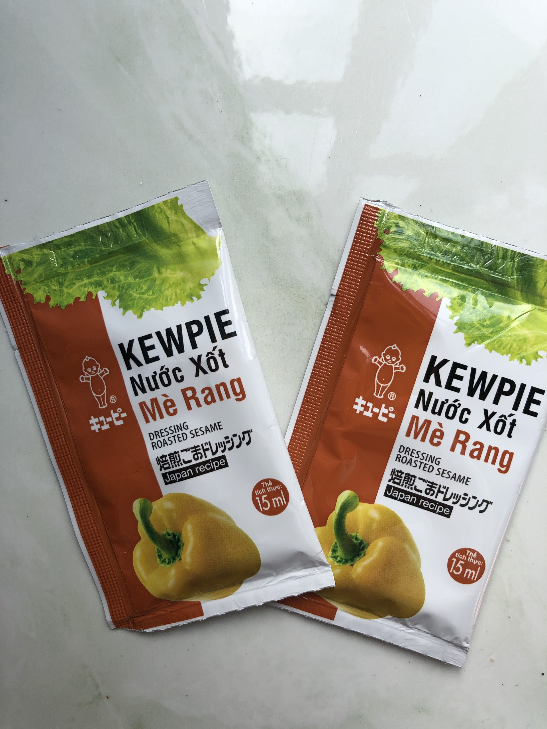 1 gói nước sốt mè rang Kewpie 15ml ăn kèm salad, rong nho ngon tuyệt