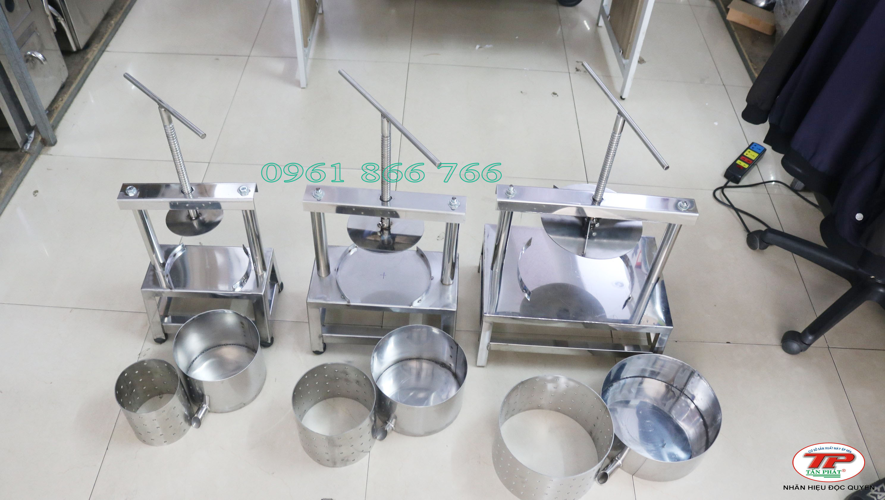 Máy ép cốt dừa bằng tay 25cm