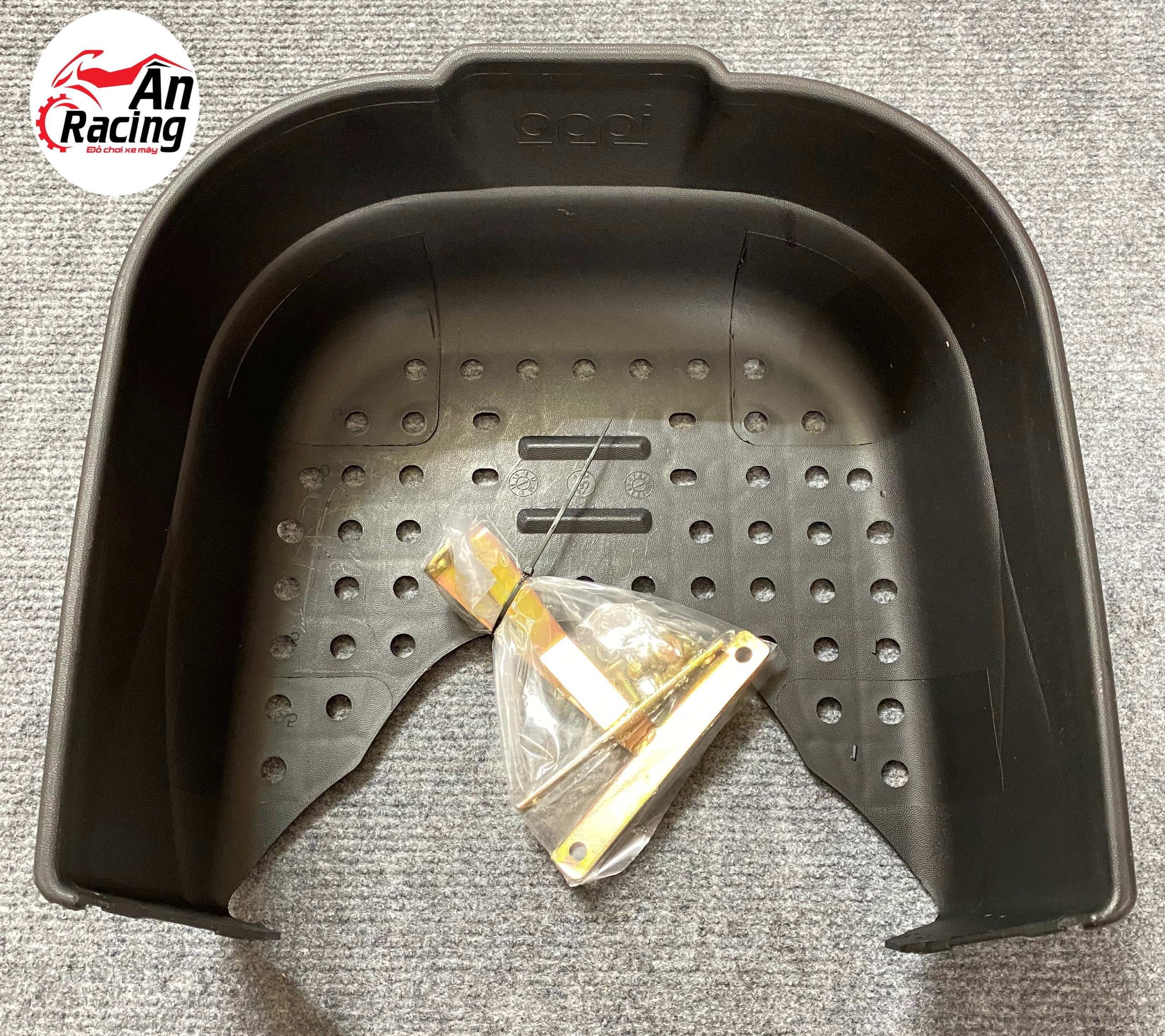 Rỗ giữa xe sirius Fi opi