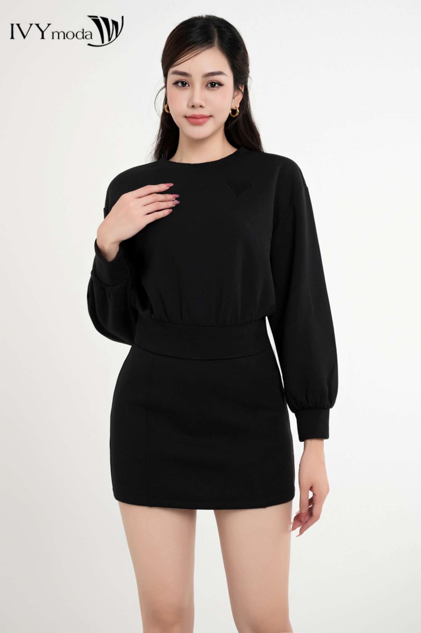 Áo thun bo gấu thêu họa tiết ivy moda ms 58t0118