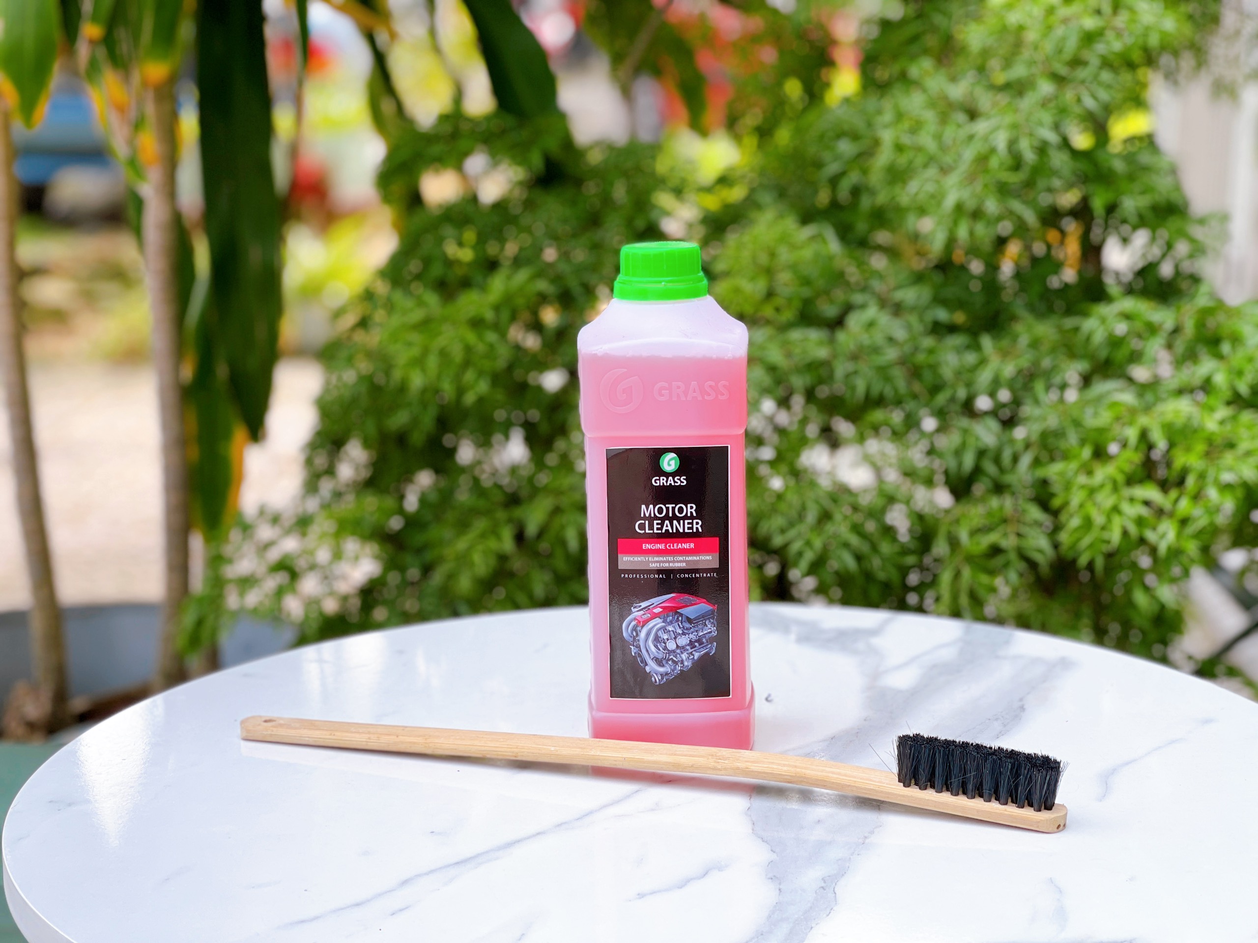 Combo dung dịch rửa khoang máy motor cleaner 1L và bàn chải vệ sinh đa năng cán gỗ dài