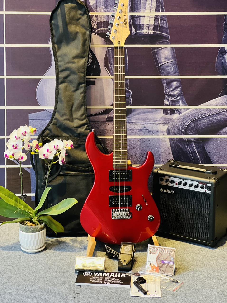 Combo đàn guitar điện Yamaha ERG121C-Hàng nhập khẩu chính hãng