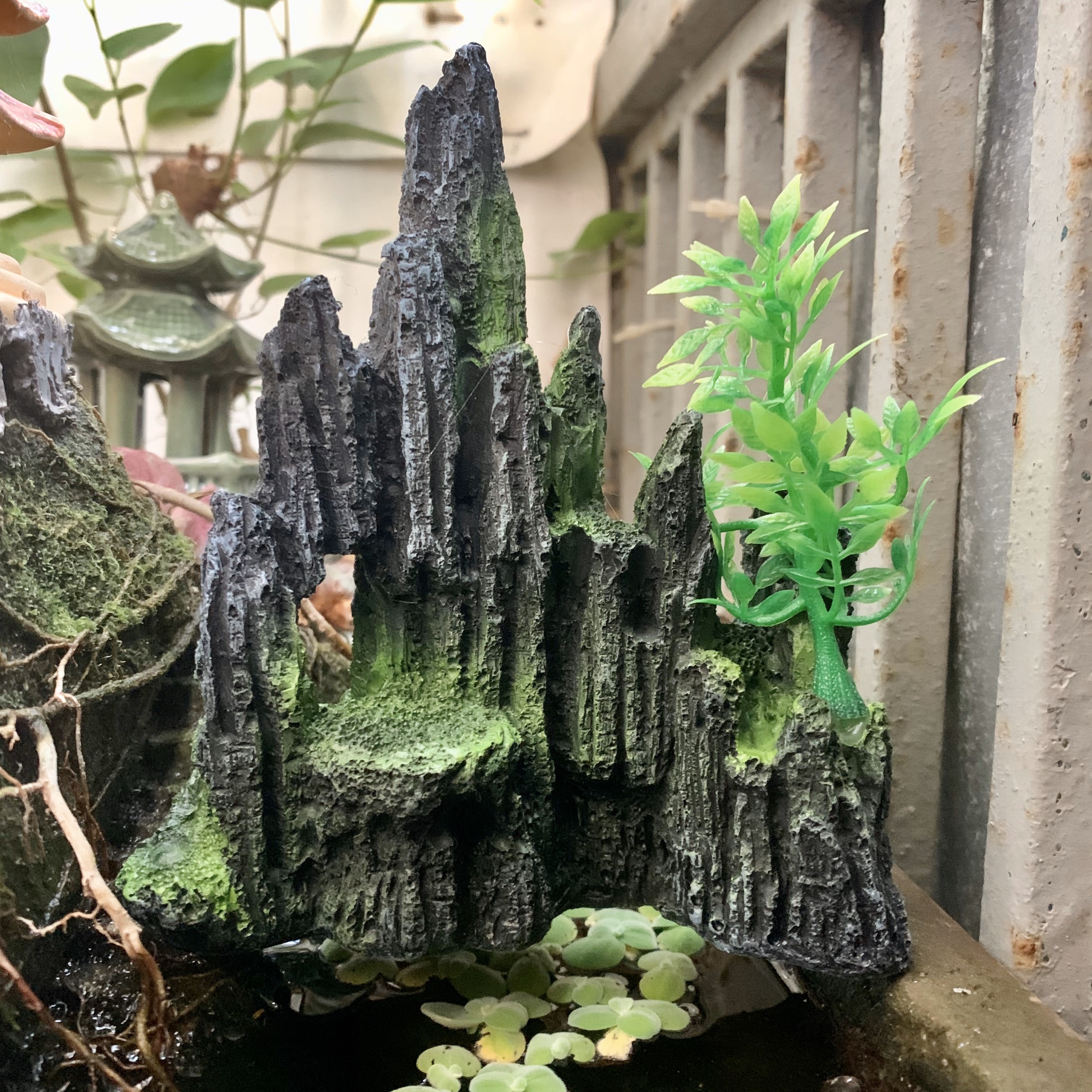 Hòn non bộ mini trang trí bể cá hòn non bộ.