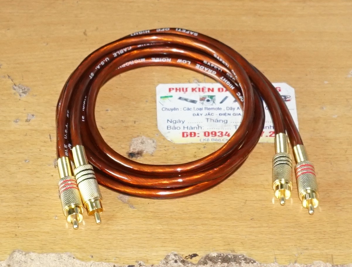 Dây av 4 đầu dài 0.5m tốt màu vàng mật ong