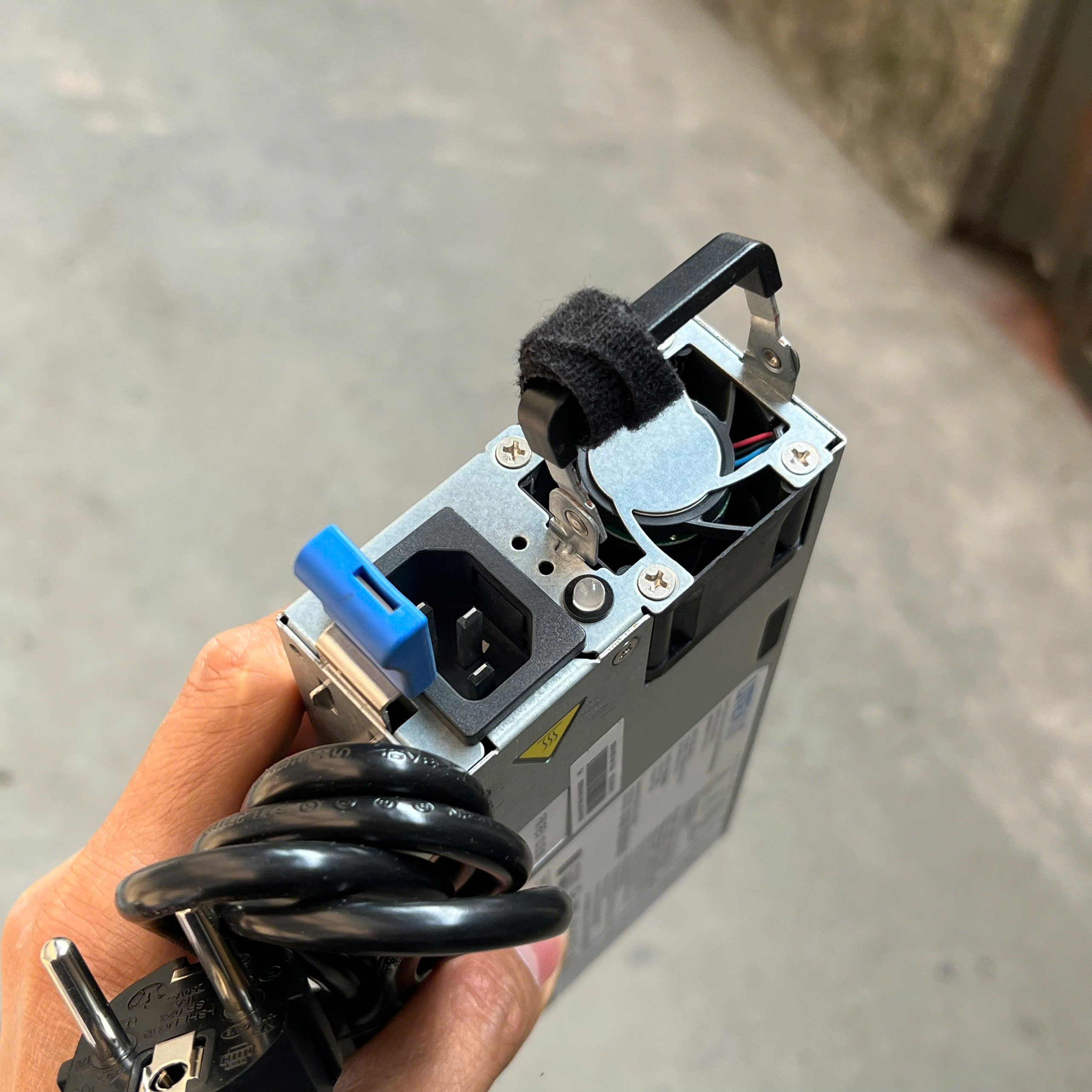 Nguồn LITEON 12v 45A (công suất 540w) Giá 300,000 Đồng*Miễn phí vận chuyển
