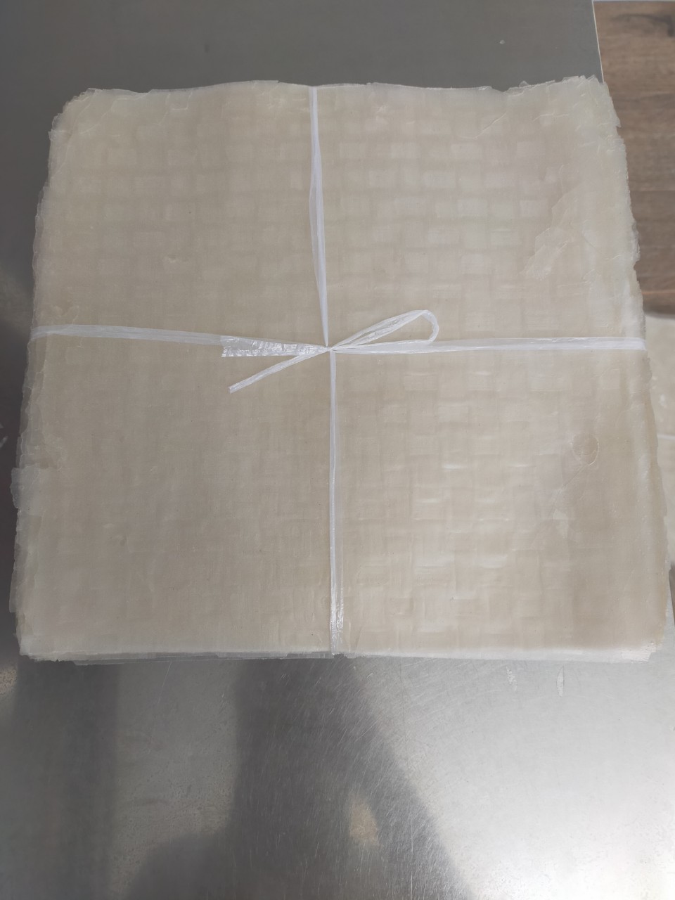 Bánh tráng gạo vuông dẻo Bình Định Loại 1(1 ràng 37c)