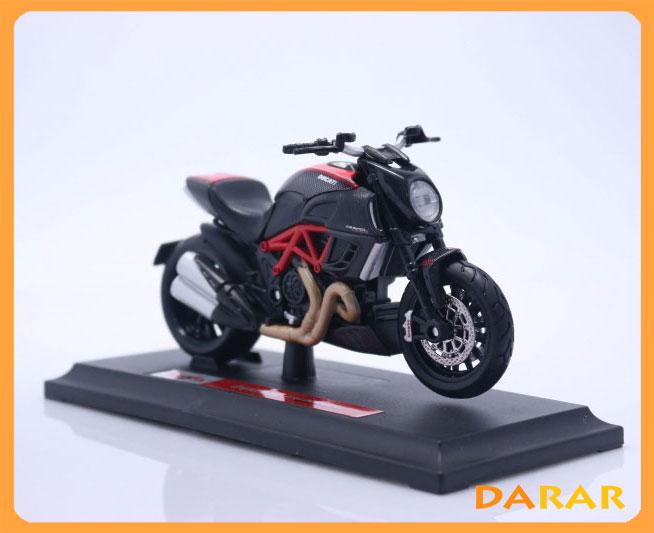 XE MÔ HÌNH - MOTO Ducati Diavel Carbon - MAISTO tỷ lệ 1:18