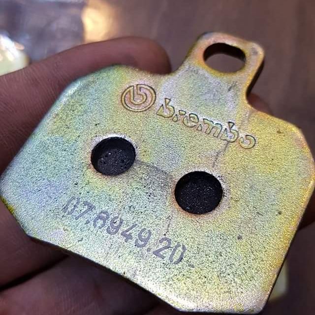 Cặp Bố thắng các loại heo 2pis đối xứng Thái lan " Brembo , Adilin , nisin.."