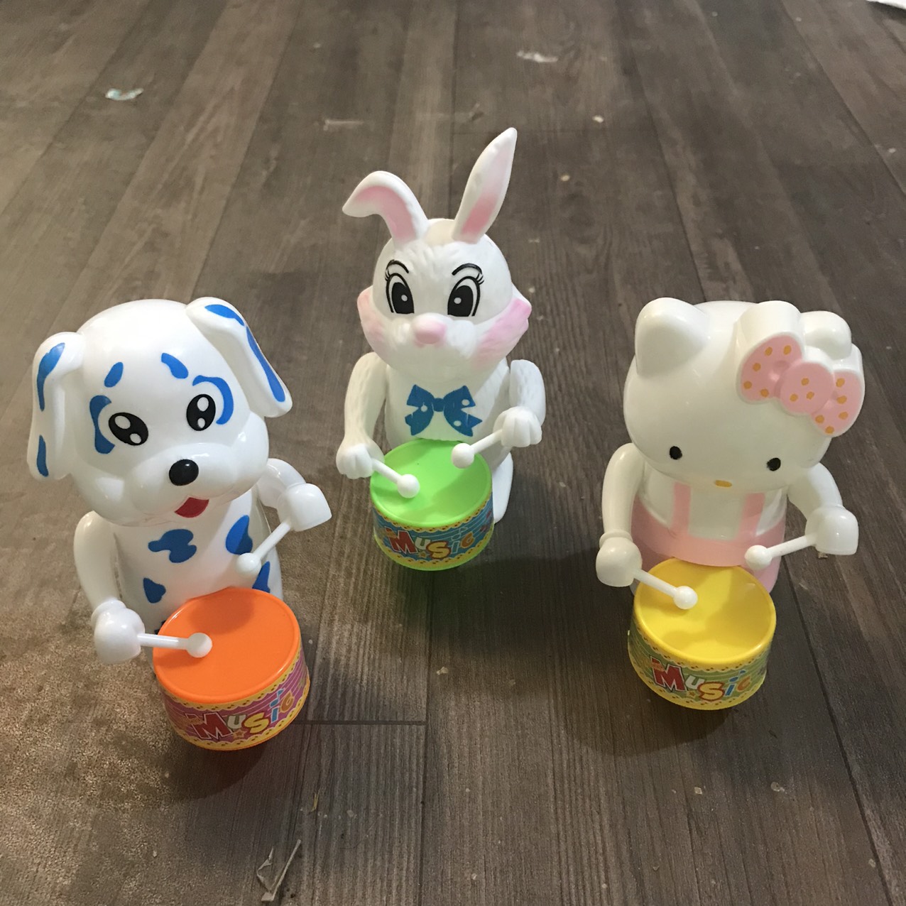 Đồ chơi thú vặn cót đánh trống - chó thỏ voi đánh trống vui nhộn - Smart Baby