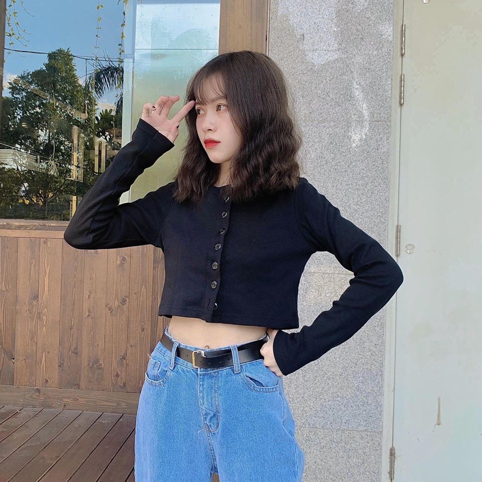 Áo croptop tay dài phối nút trước xinh xinh TTSLA0242