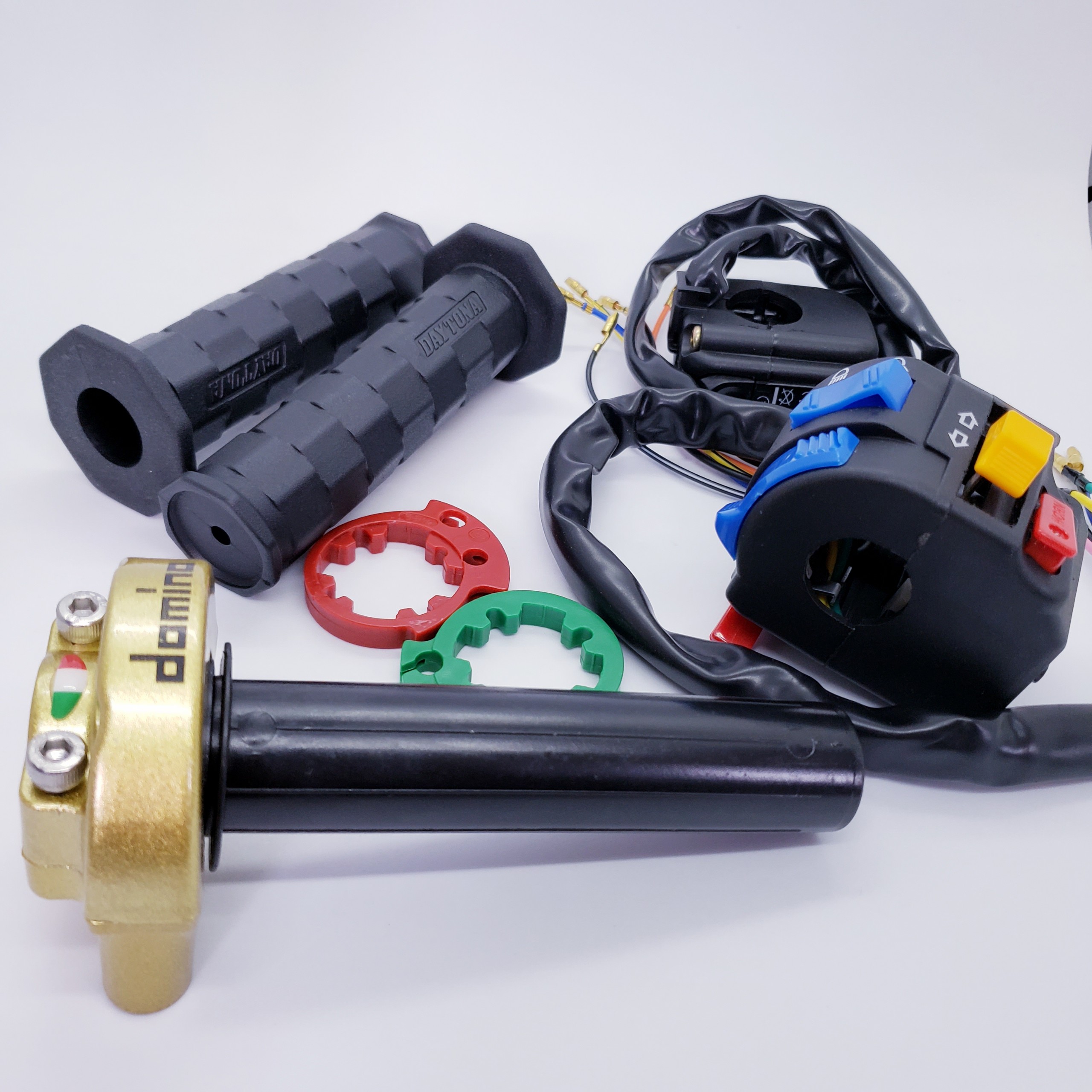 Cùm tăng tốc domino, bao tay daytona công tắc FZ trái và phải dùng cho tất cả mẫu xe hiện nay, màu vàng, ONE RACING