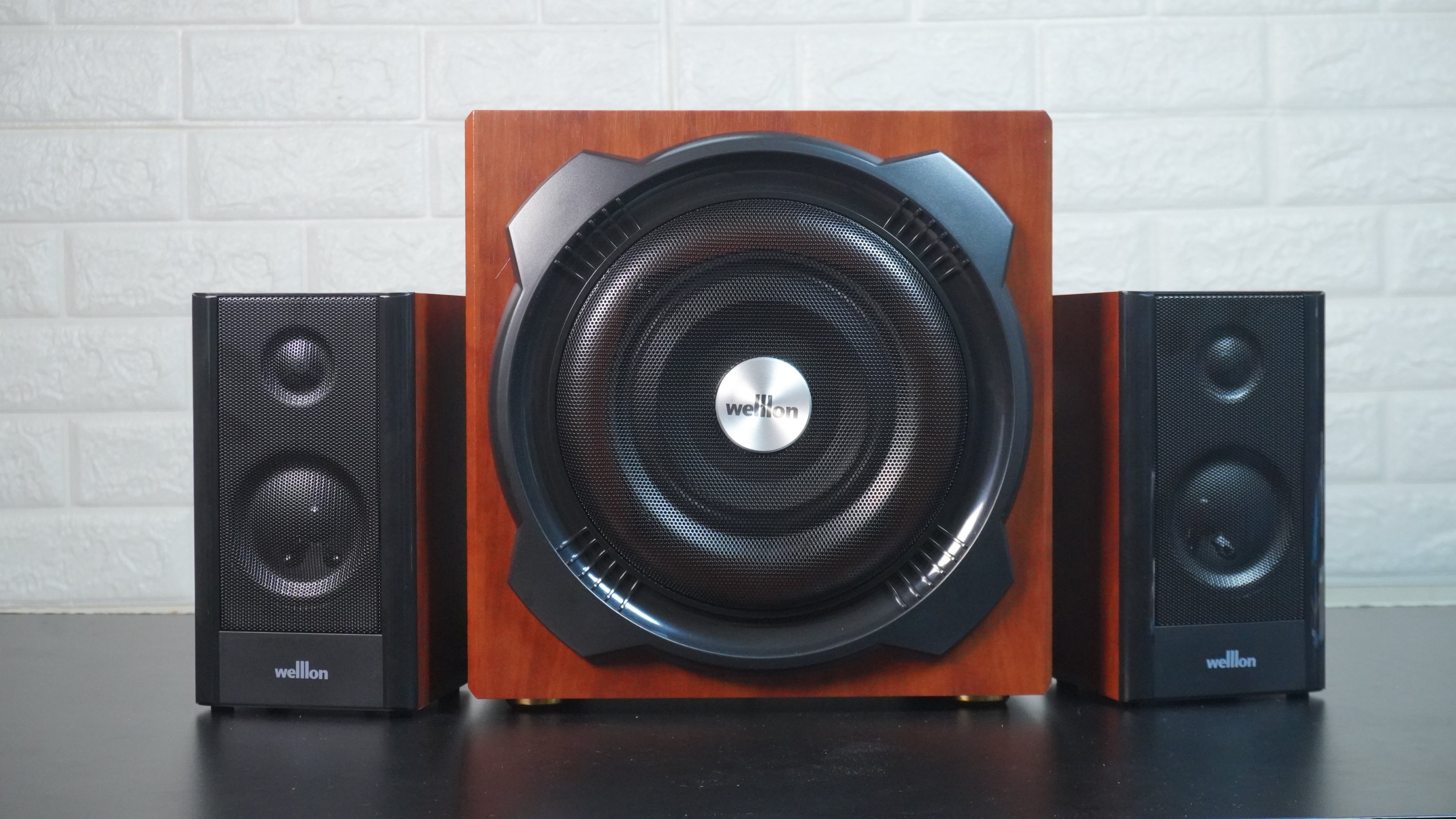 Loa Vi Tính Welllon Wl-30K , Loa Vi Tính Bluetooth , Loa Vi Tính 2.1 Âm Thanh Stereo Rạp Hát , Kết Nối Bluetooth-USB-SD-AV , 2 Loa Vệ Tinh Kèm Sub 1.5 Tấc, Công Xuất 100W , Kiểu Dáng Nhìn Sang Trọng Và Hiện Đại.