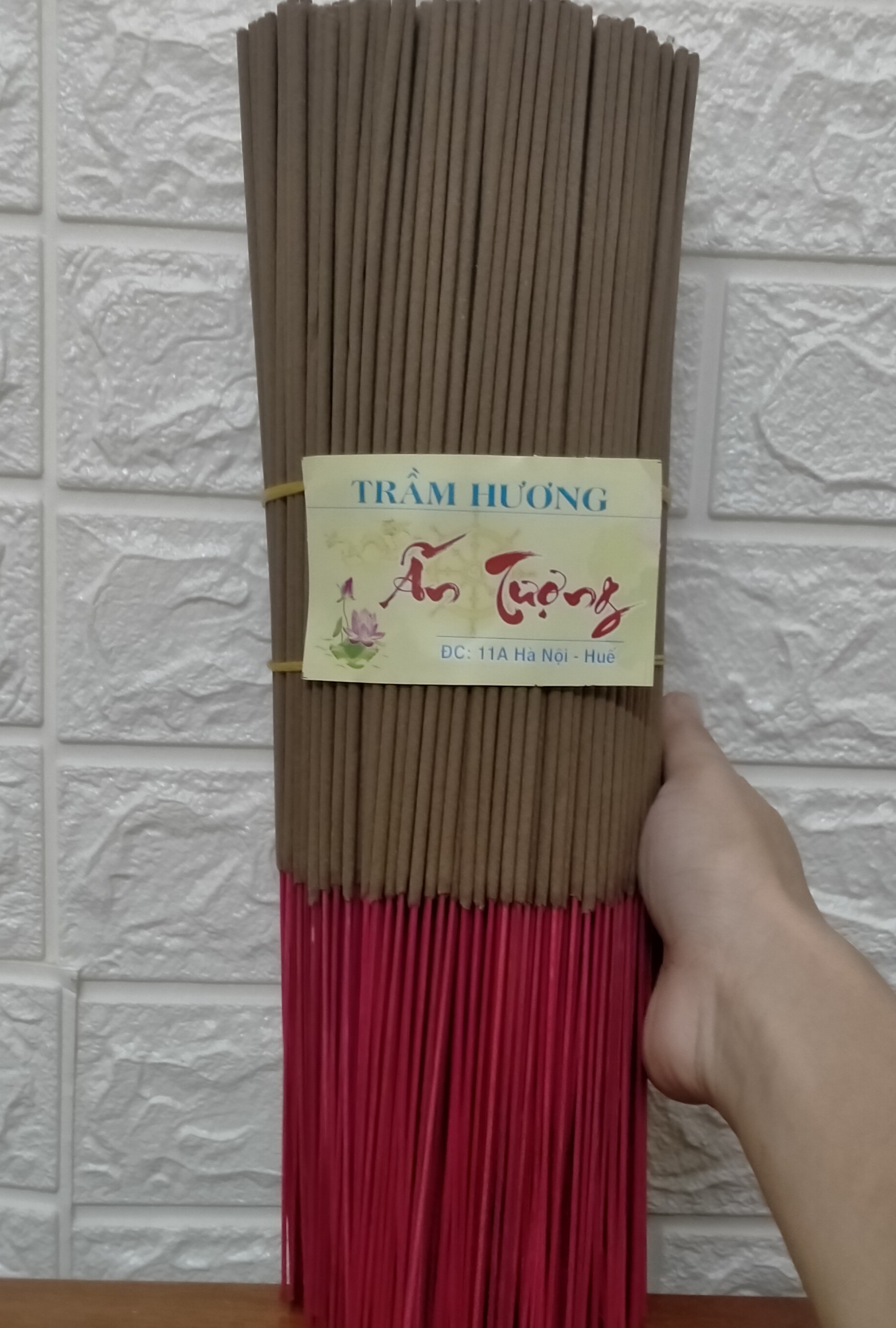 1 kg nhang trầm hương huế ( NHANG SẠCH THƠM DỊU NHẸ ÍT KHÓI , 700 cây loại 1 )