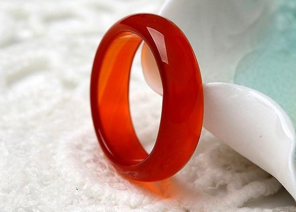 [HCM]Nhẫn mã não đỏ, size nhỏ 18mm, bản cao 5mm, ảnh thực tế - xưởng buôn đá phong thủy Huỳnh Đào