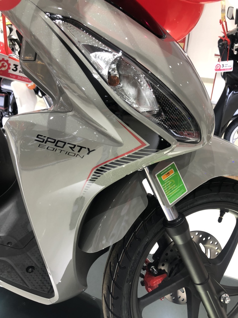 Tem sporty edition vision 110 - gía 1 cái
