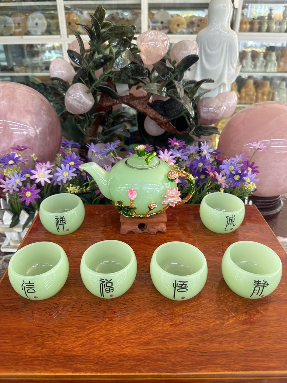 Bộ ấm trà với tách trà chạm hoa sen đá ngọc cẩm thạch xanh