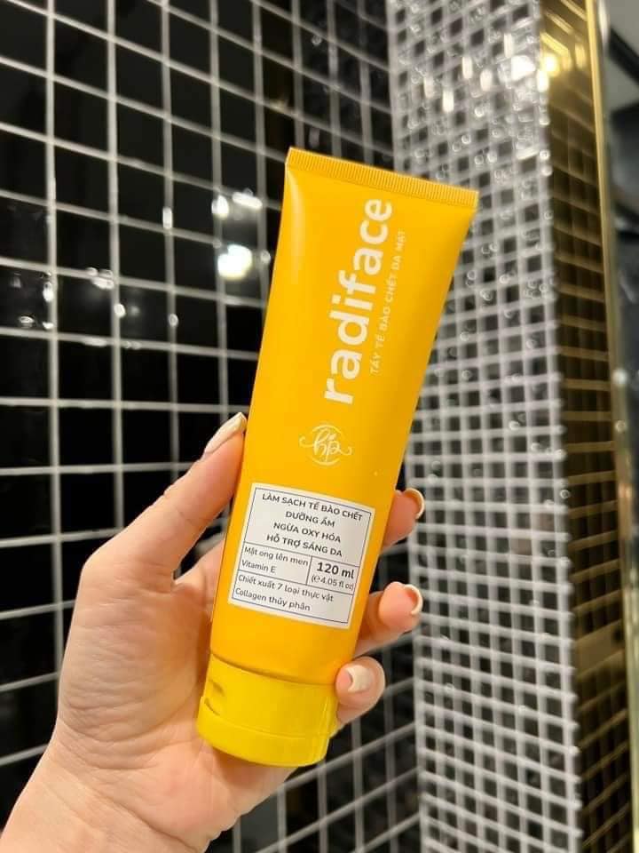Tẩy tế bào chết Huyền Phi - Tẩy da chết Radiface Huyền Phi chính hãng