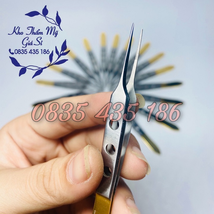 [HCM]NHÍP PHẪU THUẬT CÁN VÀNG KHÔNG MẤU - NHÍP 3 LỖ NỈA 3 LỖ KHÔNG MẤU 9CM