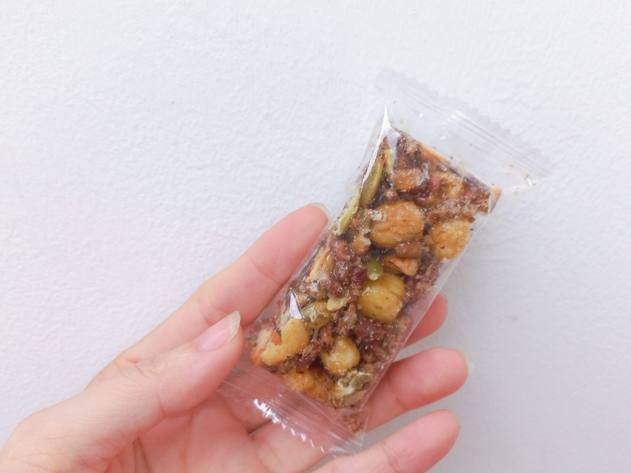 Thanh gạo lứt ngũ cốc hạt sen 1kg, thơm ngon bổ dưỡng , hỗ trợ giảm cân thay thế bữa ăn dinh dưỡng tiện lợi