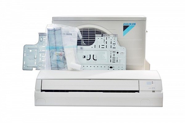 Máy lạnh daikin 1 chiều 9.000btu inverter ftkc25uavmv