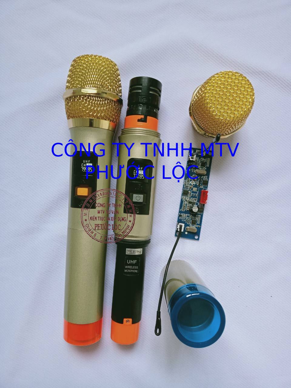 Mic ro không dây cho loa kéo m19