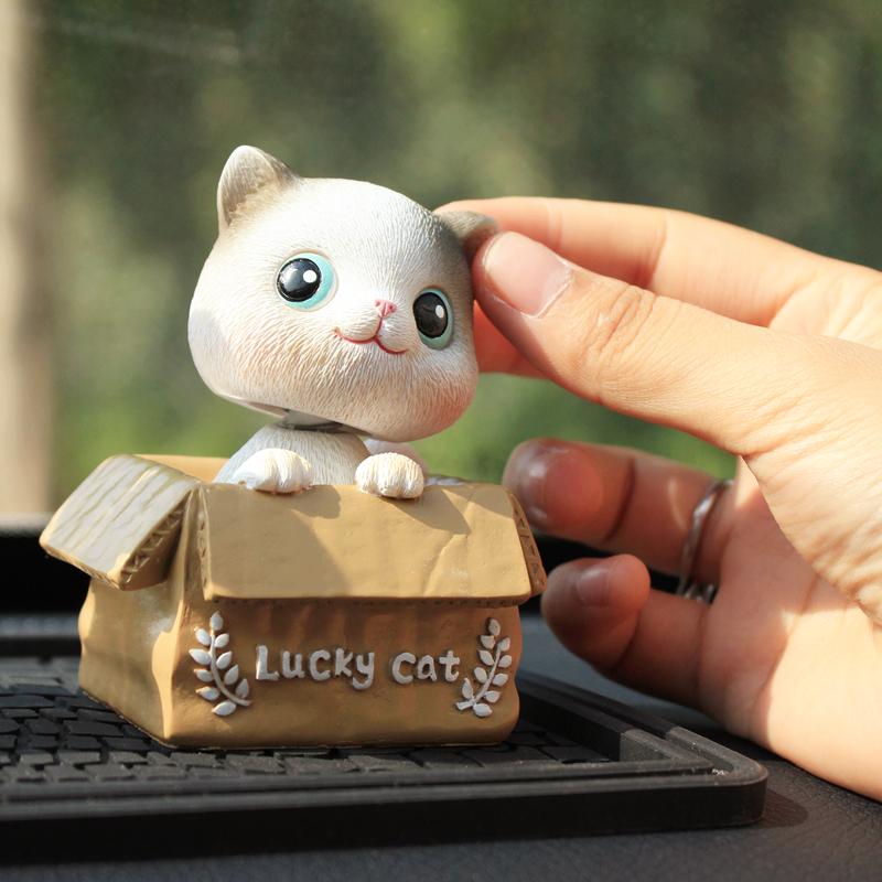 Decor mèo lucky cat dễ thương trang trí taplo ô tô, phụ kiện xe hơi sáng tạo, hoặc để bàn làm việc có tặng kèm sáp thơm