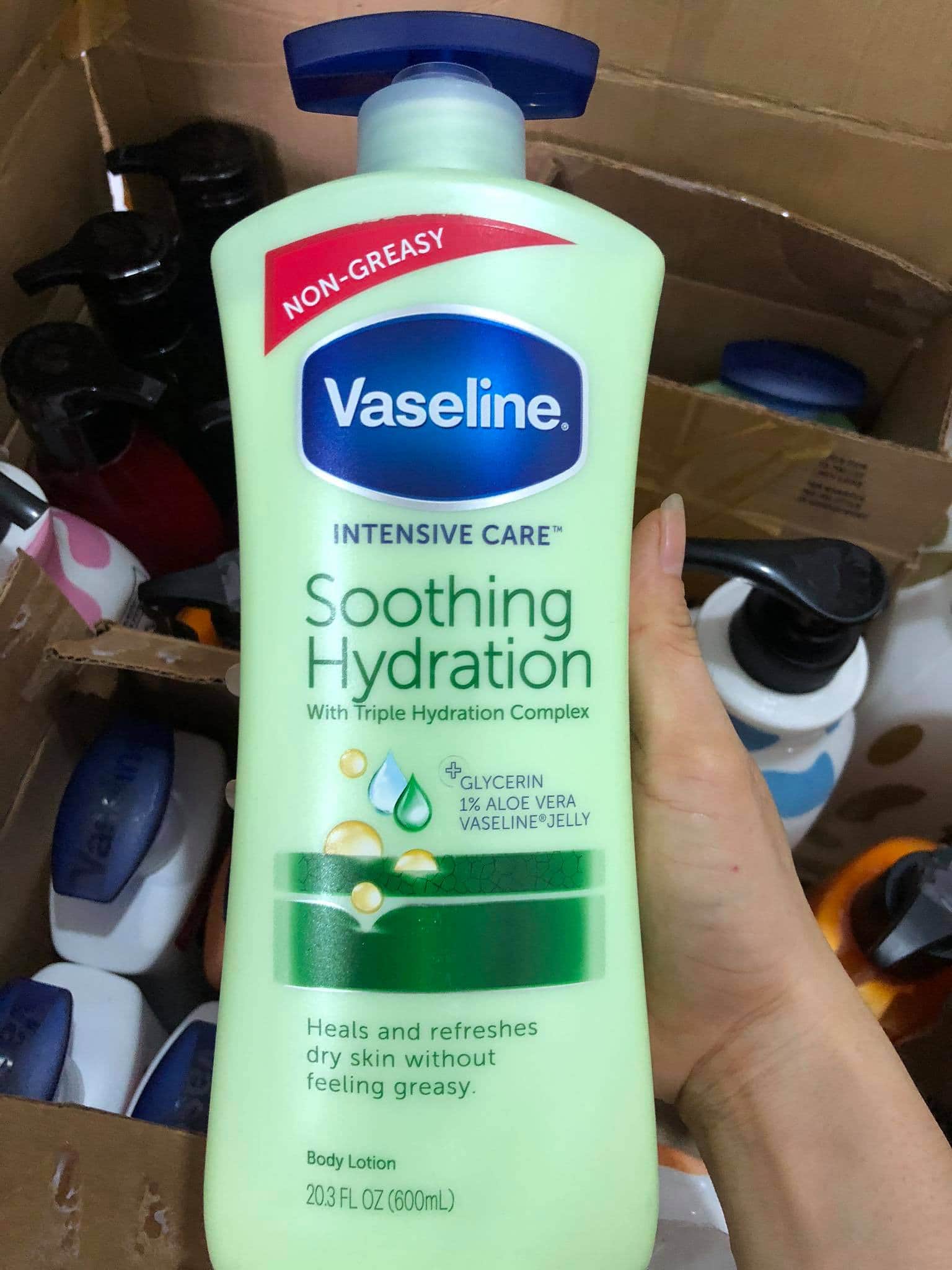 Dưỡng thể vaseline xách tay Mỹ 600ml