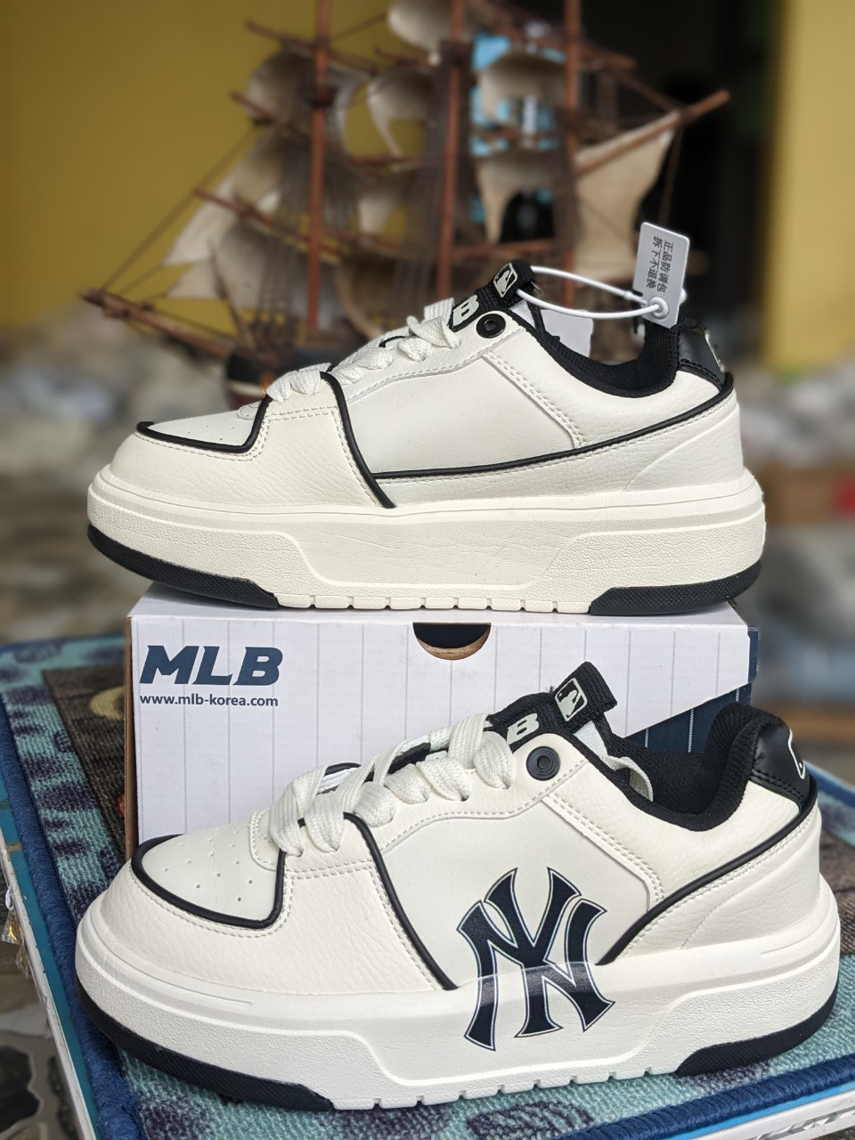 Sỉ giày MLB chunky liner đen trắng hàng siêu cấp