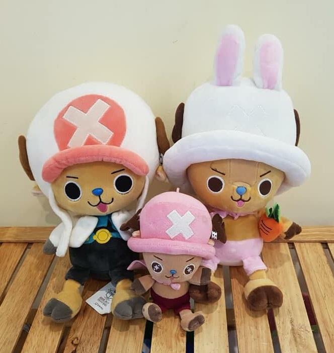 Gấu bông Đảo hải tặc - Bác sĩ Tuần lộc Chopper cosplay Thỏ Trắng cầm cà rốt dễ thương