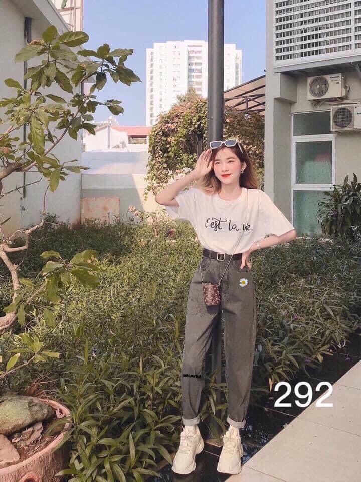 QUẦN BAGGY JEAN NỮ MÀU XÁM THÊU HOA CÚC, CHỮ ĐEN LƯNG SIÊU CAO, FORM CHUẨN HÀNG SHOP AMISHASHOP98 BG017