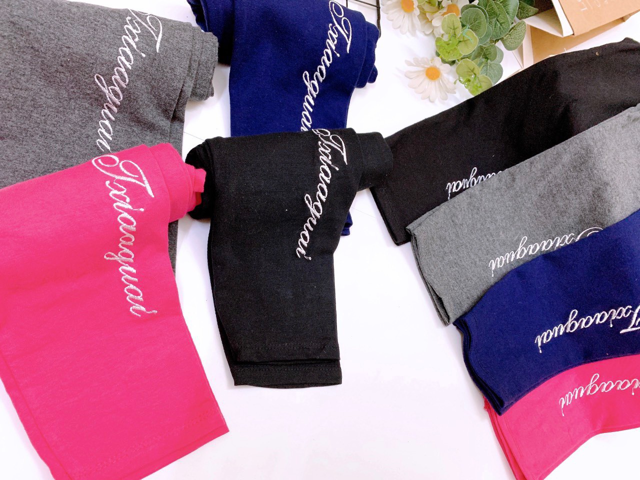 Combo 3 quần legging bé gái đính họa tiết