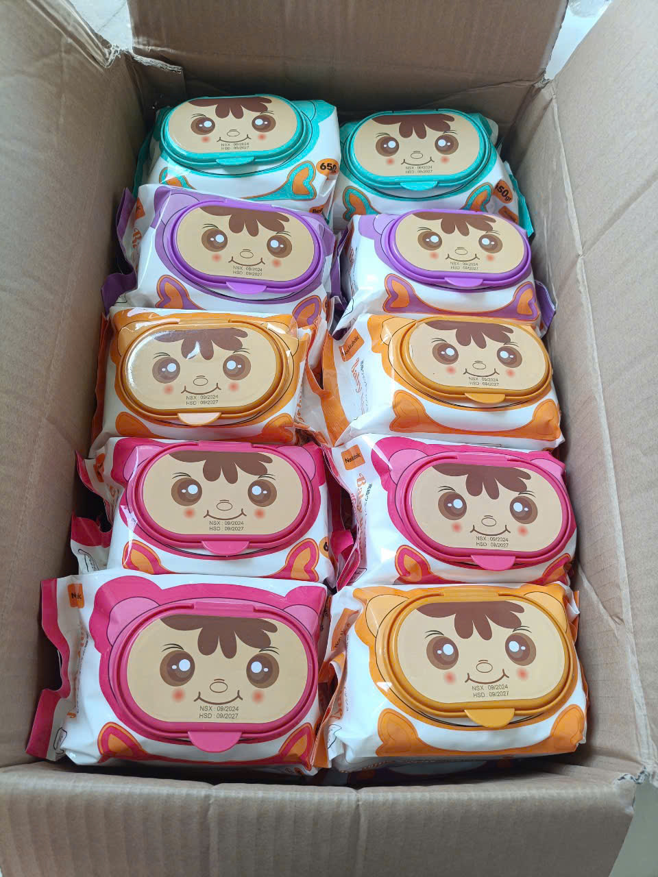 Thùng 10 gói khăn ướt Gấu BABY WIPES 650GR, gói to nhiều màu sắc