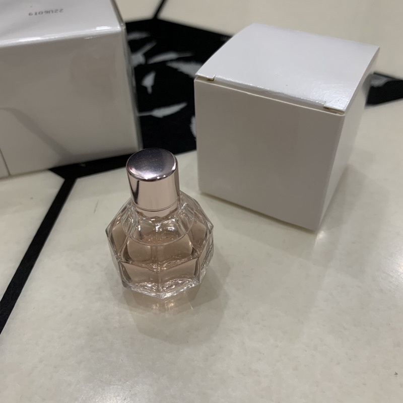 Nước hoa nữ Mini Viktor & Rolf Flowerbomb edp 7ml